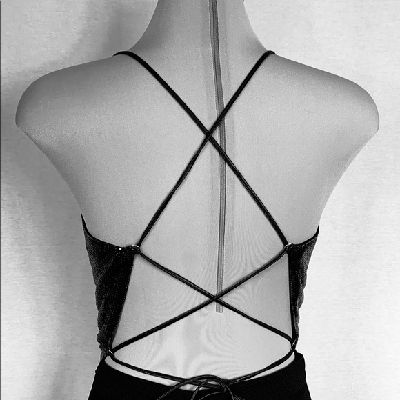 Black metallic crop top one Size - Picture 8 of 10